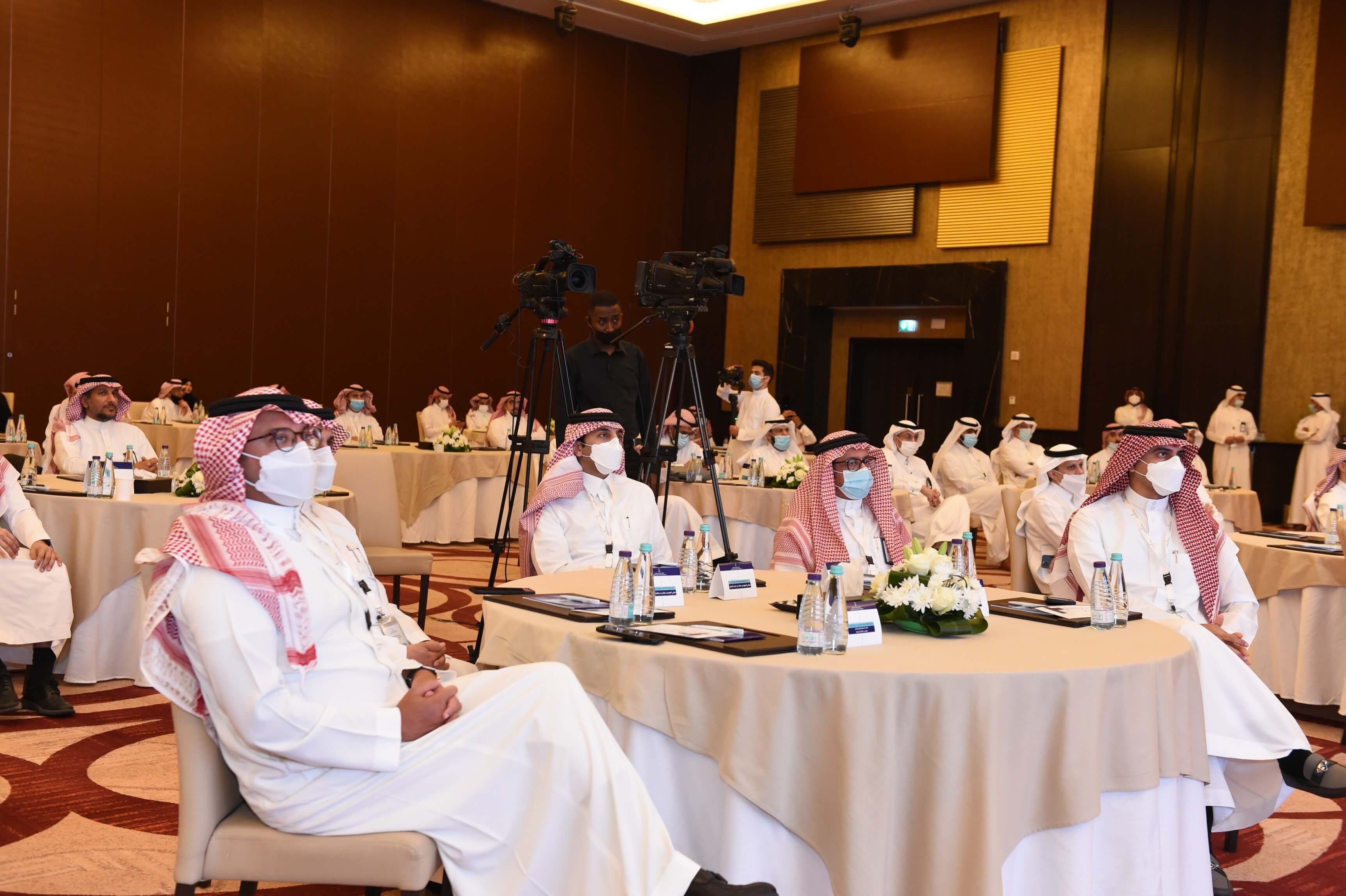 the Authority's employees at the ceremony of announcing the digital government policy
