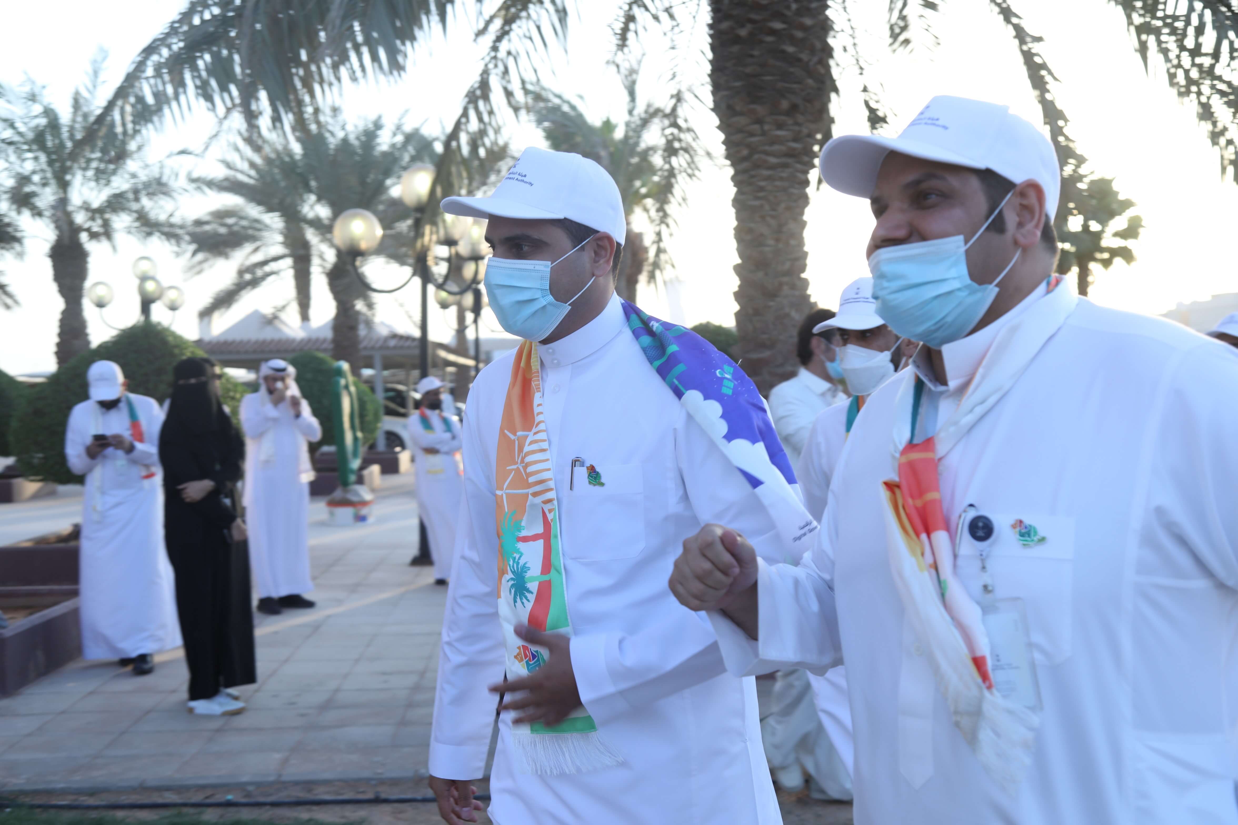 His Excellency the Governor with the Deputy Governor for Marketing