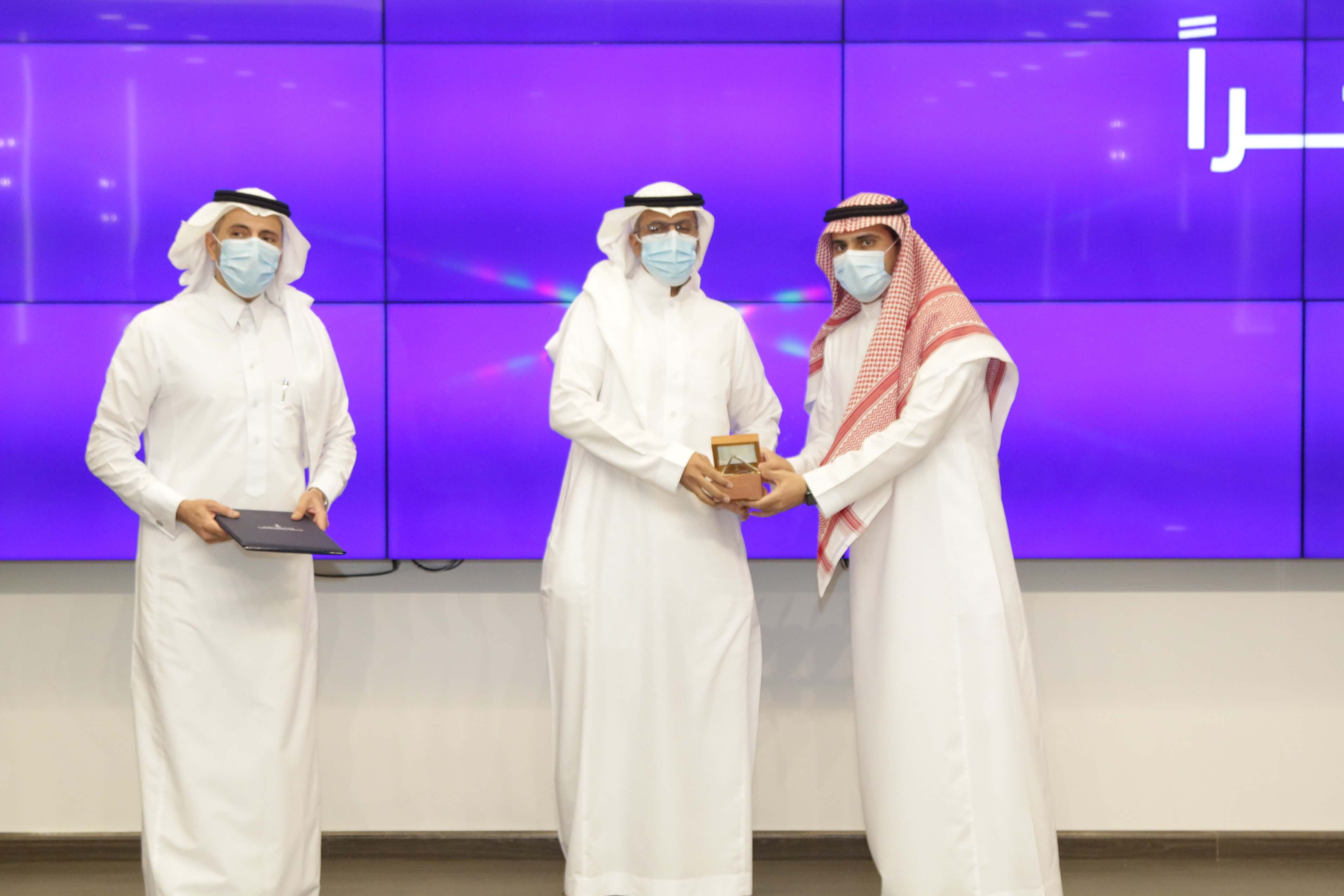 His Excellency the Governor honors the transferees to SDAIA