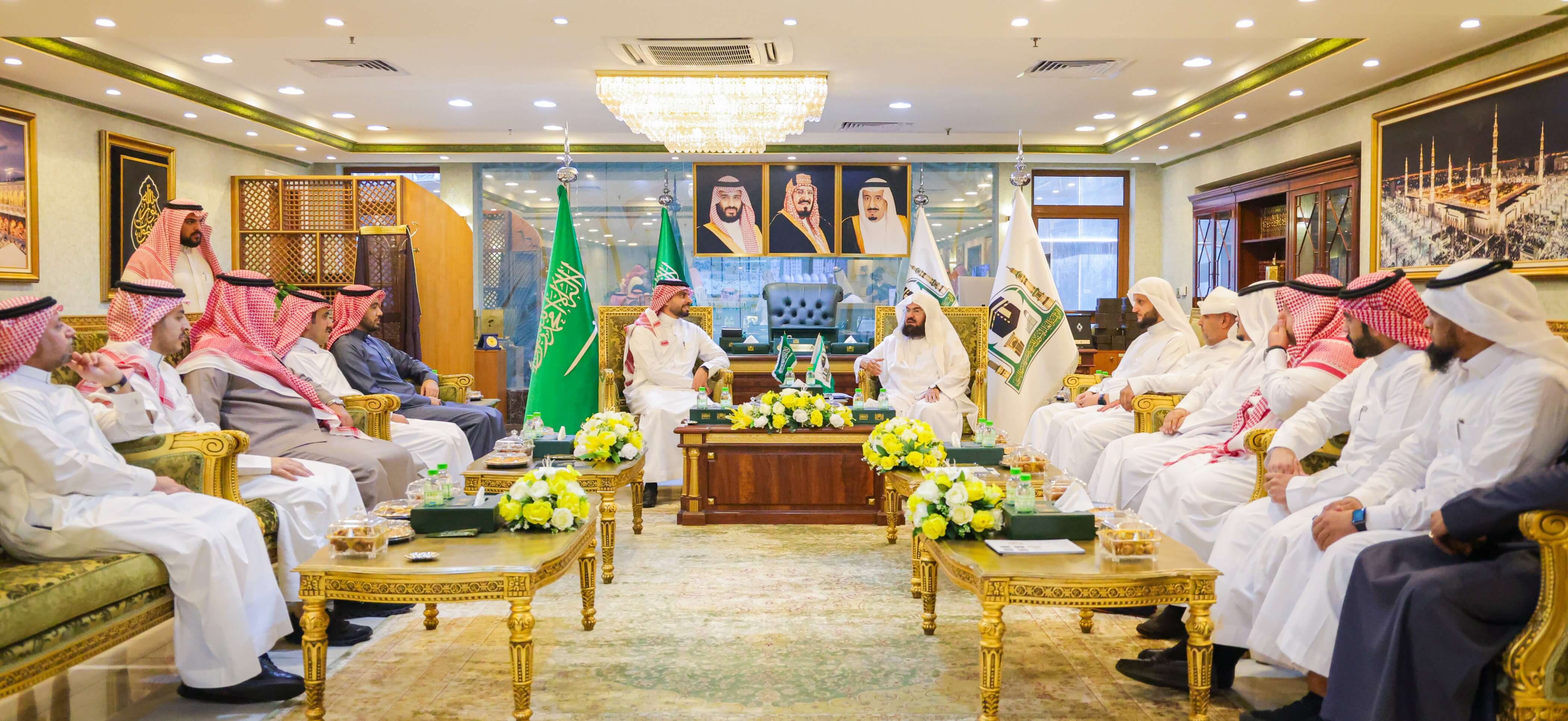 Meeting of the Digital Government Authority with the General Presidency of the Grand Mosque and the Prophet's Mosque 2023